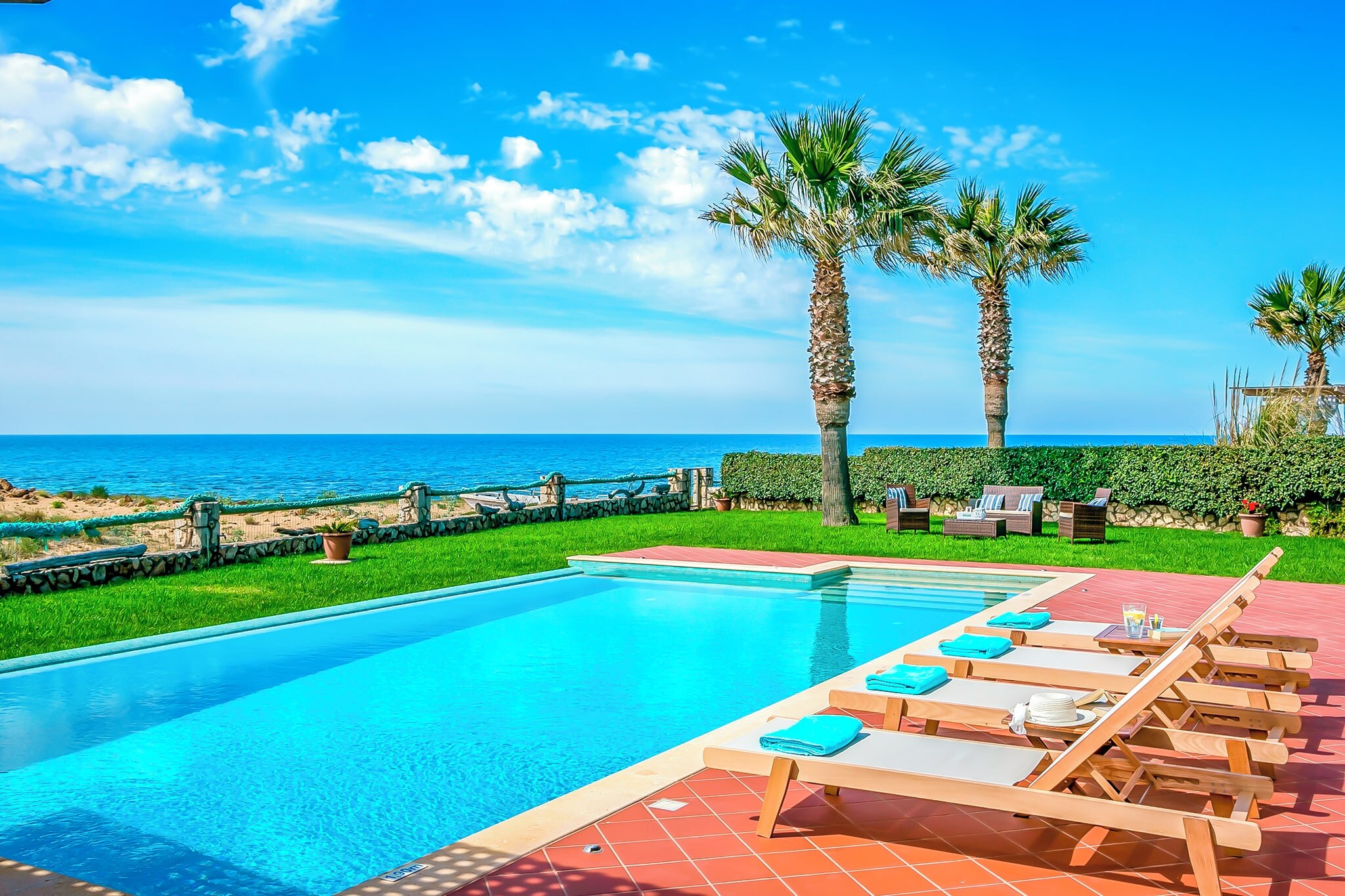 Kefalonia Holidays & Best Deals 2025/2026 | Kefalonia Hotels | Jet2holidays